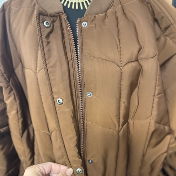 Amazon Essentials Brown Quilted Puffer Jacket - Picture 5 of 6